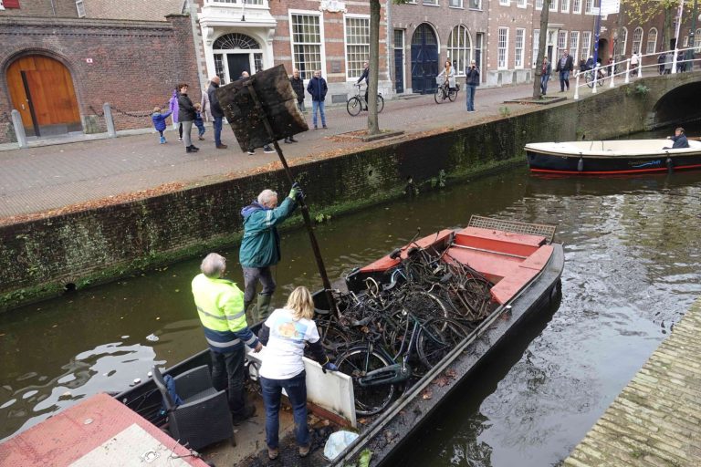 Tweede Canal Cleanup Delft