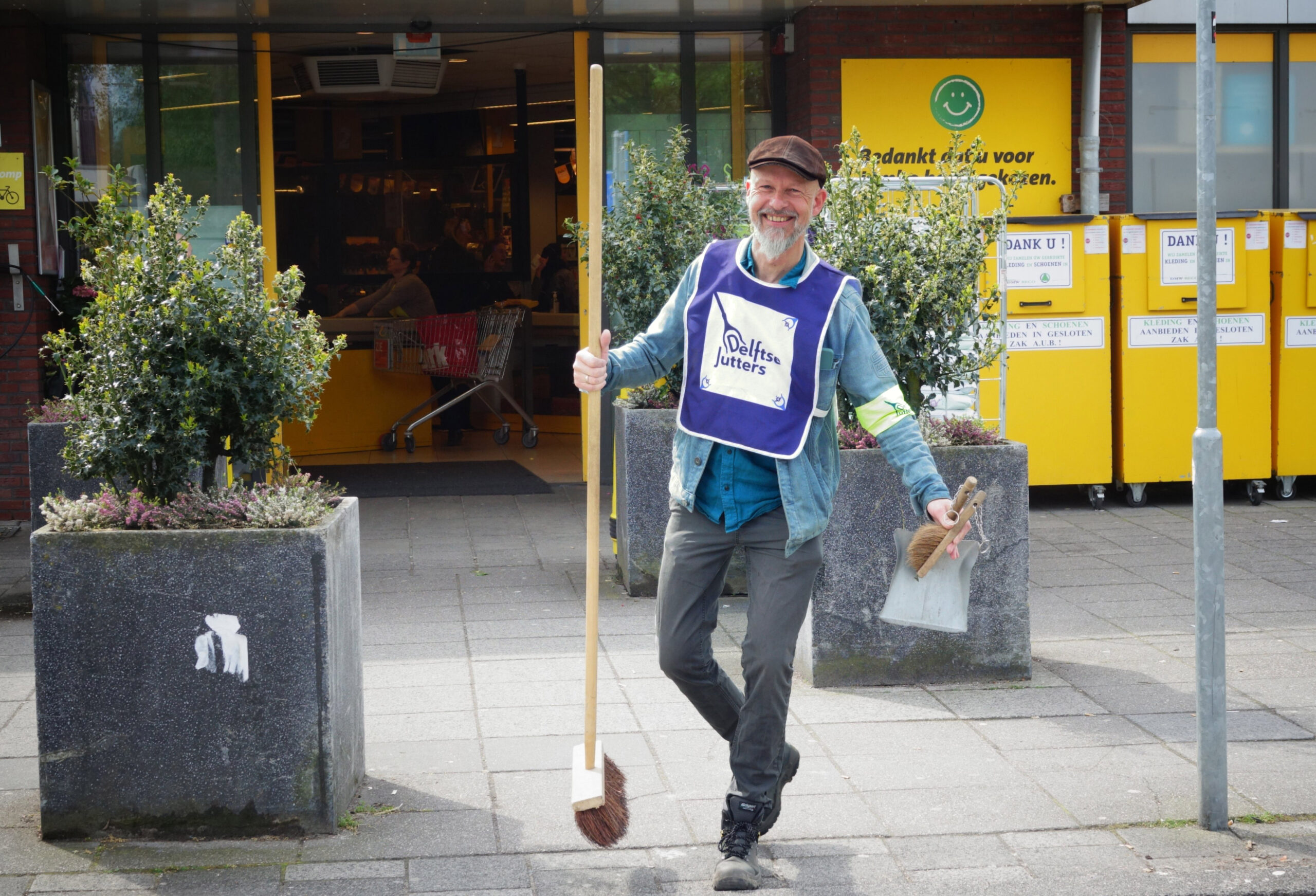 Cleanup Buitenhof met Delftse Jutters